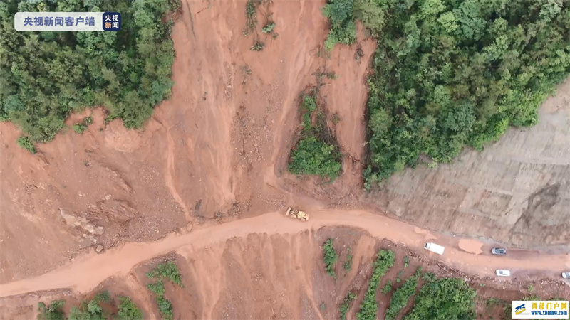 广西贺州:连日降雨导致山体滑坡道路房屋受损(图1) 广西贺州:连日降雨导致山体滑坡道路房屋受损(图1)