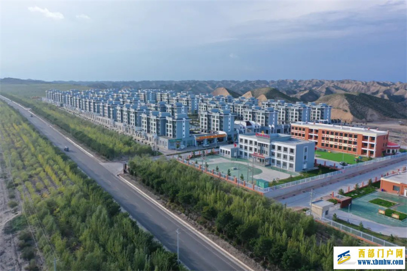 白银靖远“村民”变“市民”走出大山拥抱幸福新生活(图1) 白银靖远“村民”变“市民”走出大山拥抱幸福新生活(图1)