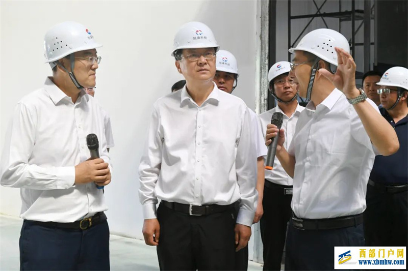 天水市委书记调研民营工业企业强调了这些事(图1) 天水市委书记调研民营工业企业强调了这些事(图1)