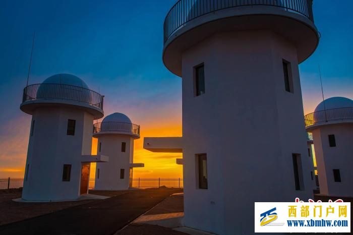 青海冷湖亚洲最大天文观测基地初具雏形(图2) 青海冷湖亚洲最大天文观测基地初具雏形(图2)