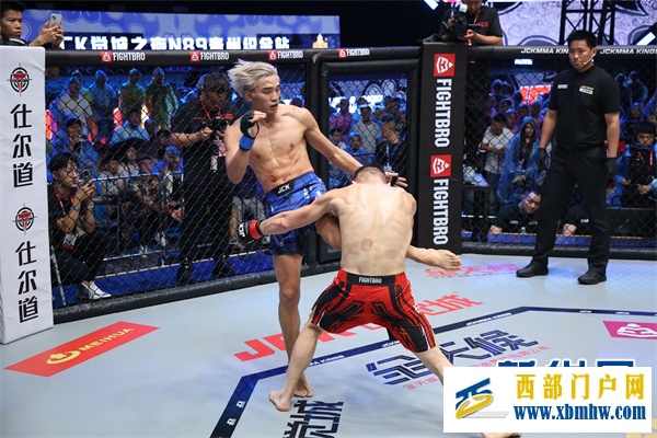 第二届织金搏击文化旅游季JCK觉城之夜N89贵州织金站比赛开打(图4) 第二届织金搏击文化旅游季JCK觉城之夜N89贵州织金站比赛开打(图4)