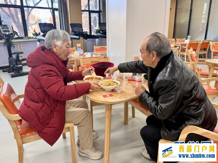 “小饭碗”里有民生大幸福——青海西宁每年为6万余老人提供助餐服务(图3)