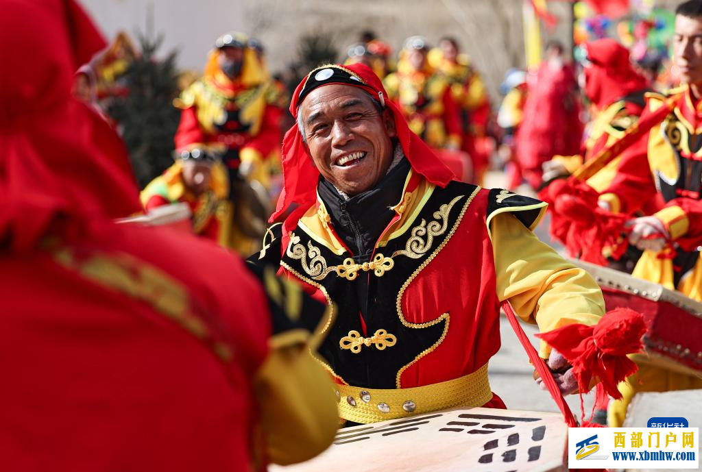 甘肃多地社火闹新春(图5)